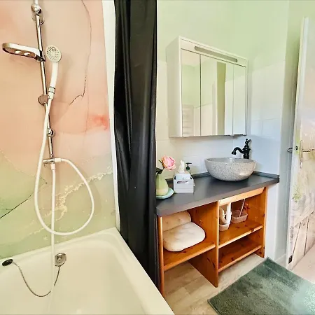 Inmitten Des Dorflebens - Rheinfelden-nollingen